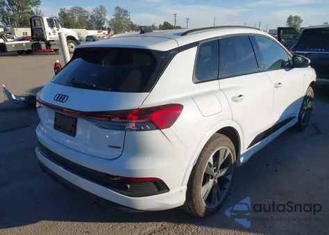 2024 Audi Q4 E-Tron Premium Plus 55 Quattro из США, поврежденный, VIN WA1LUBFZ4RP057285